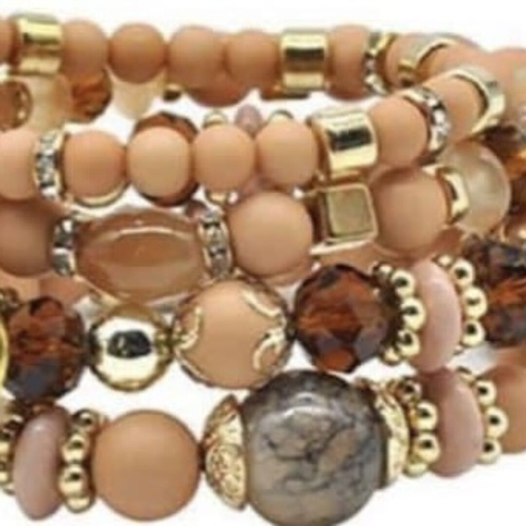 Handmade Bohemian Crystal Beads Bracelet with Heart Pendant