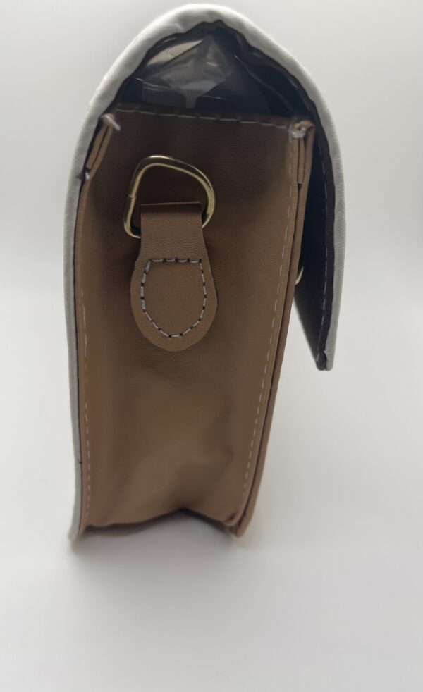 White Contrast Colour Bag - Image 3